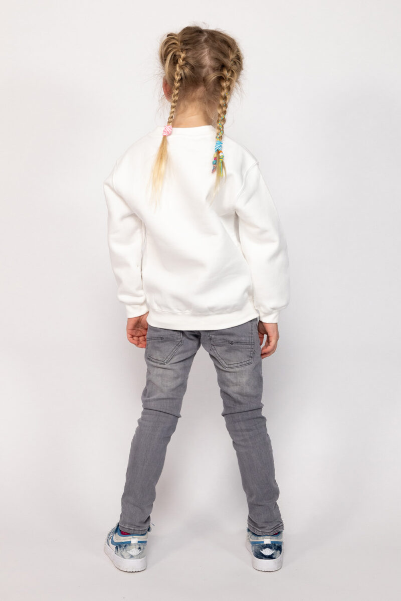 Personalisierter Pullover mit Buchstabe und Herz für Kinder