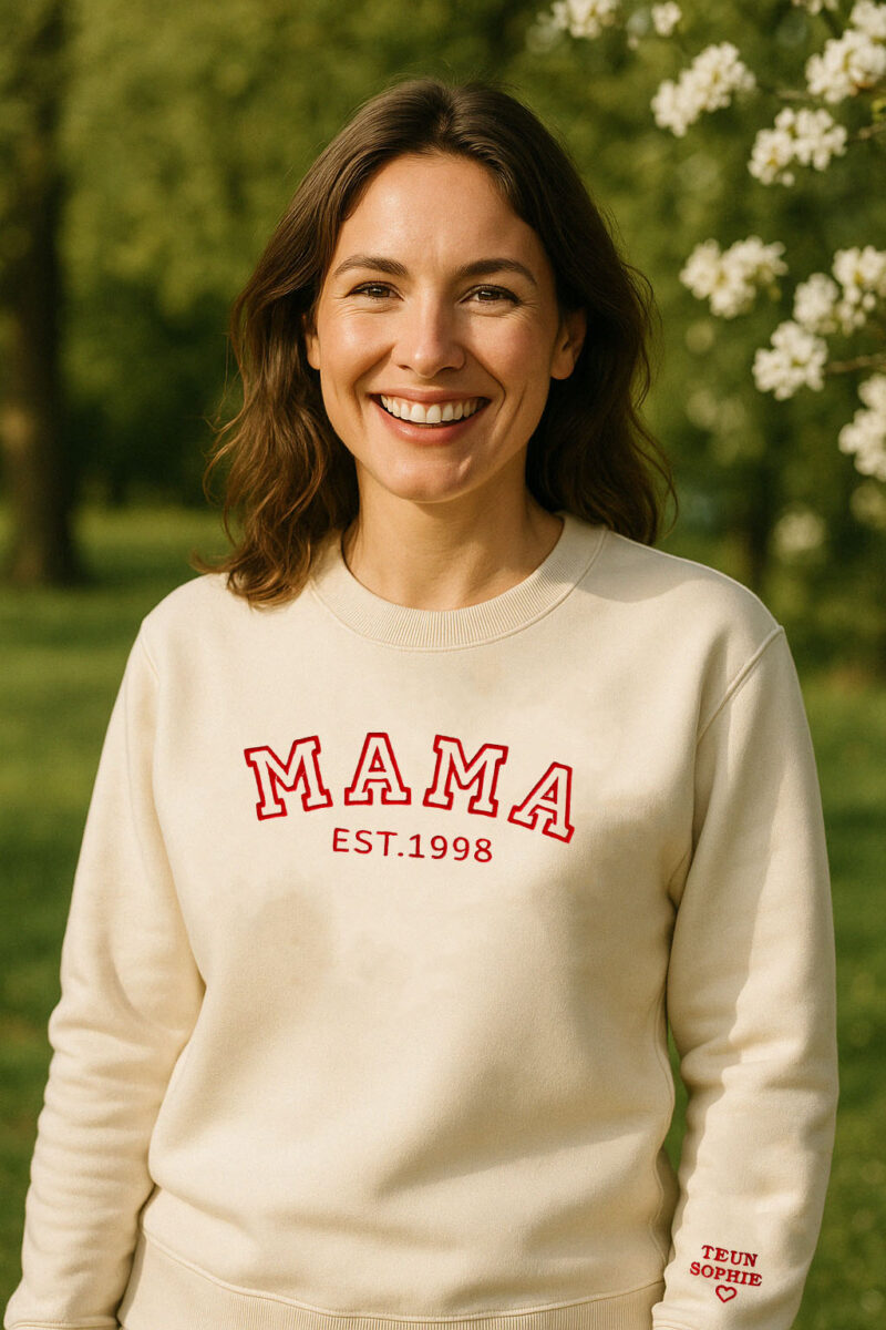 Muttertag Mama-Pullover mit Name & Geburtsjahr – Bild 3