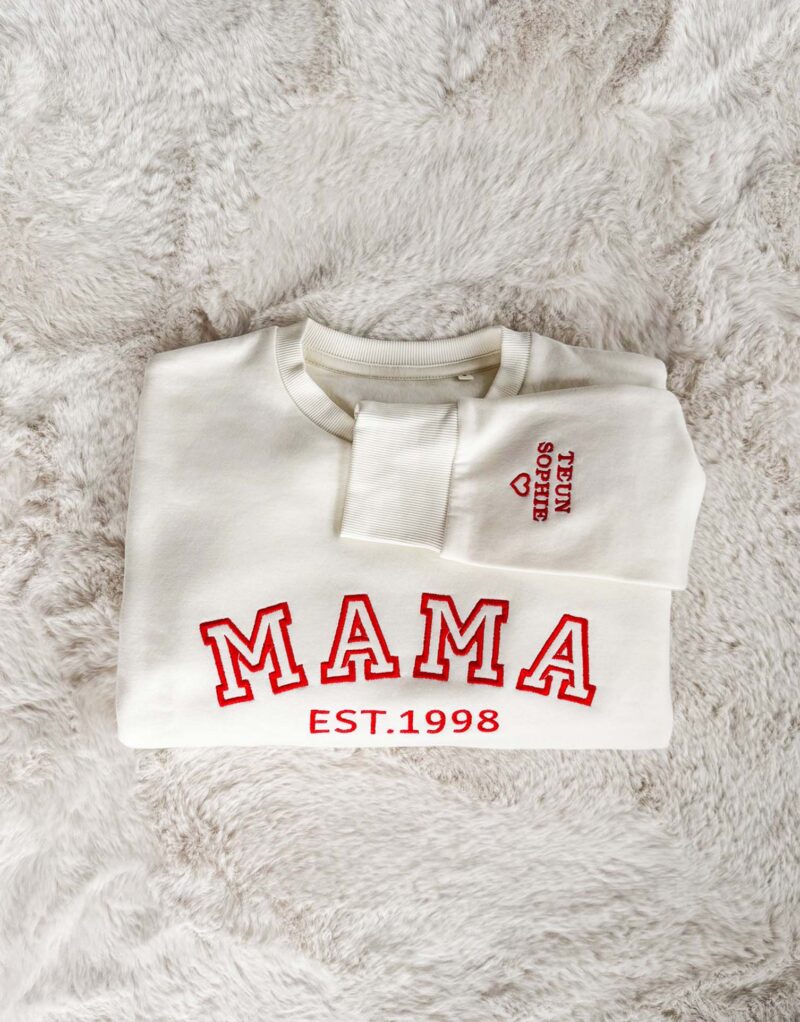 Muttertag Mama-Pullover mit Name & Geburtsjahr
